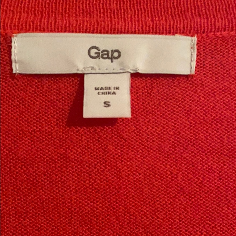 Gap small red cardigan - Picture 2 of 3
